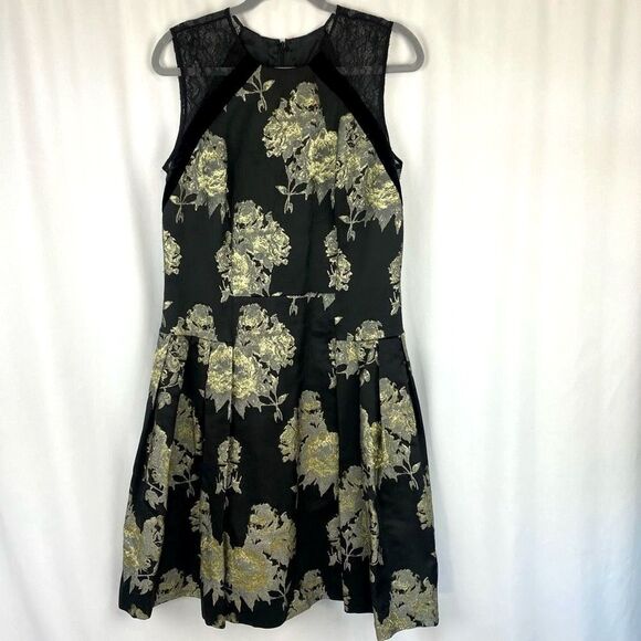 Carmen Marc Valvo Dresses & Skirts - Elegant Black and Gold Floral Dress